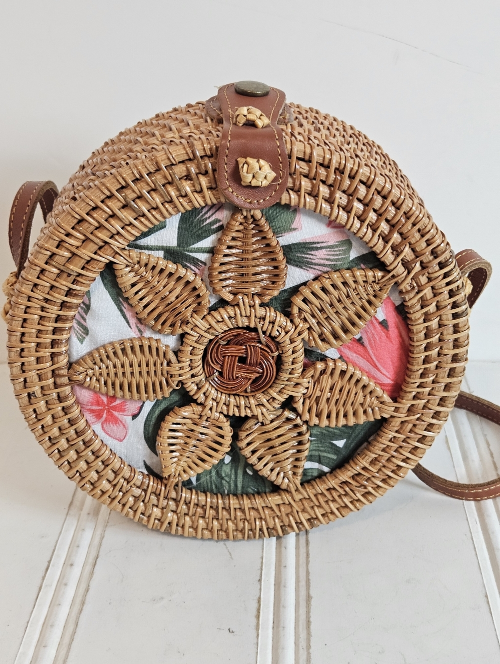 Round Rattan Woven Crossbody Bag Bali Boho Canteen Straw Floral - Picture 2 of 12